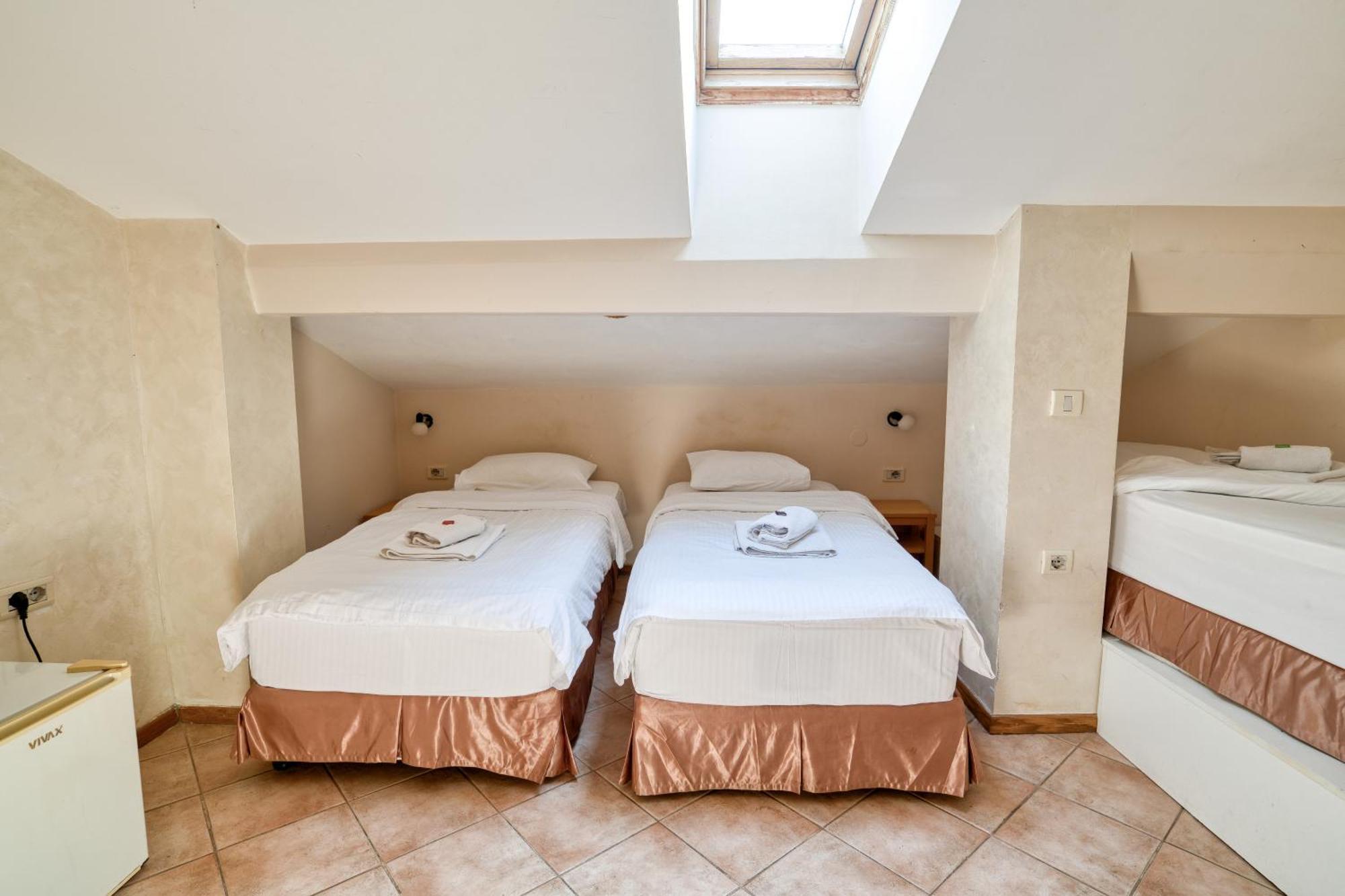 Hotel Rendez Vous Kotor Exteriör bild