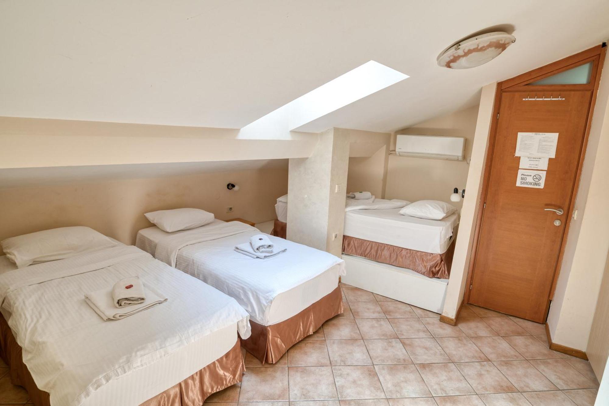 Hotel Rendez Vous Kotor Exteriör bild