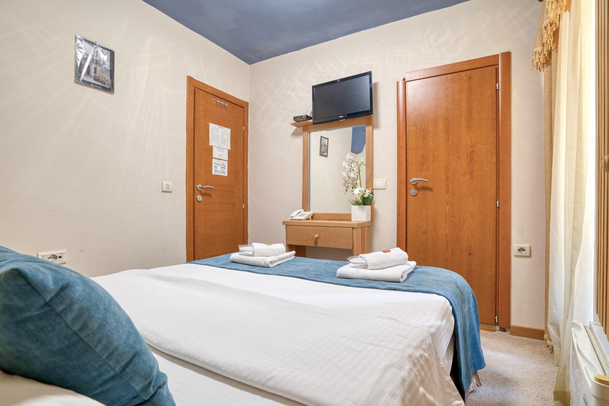 Hotel Rendez Vous Kotor Exteriör bild