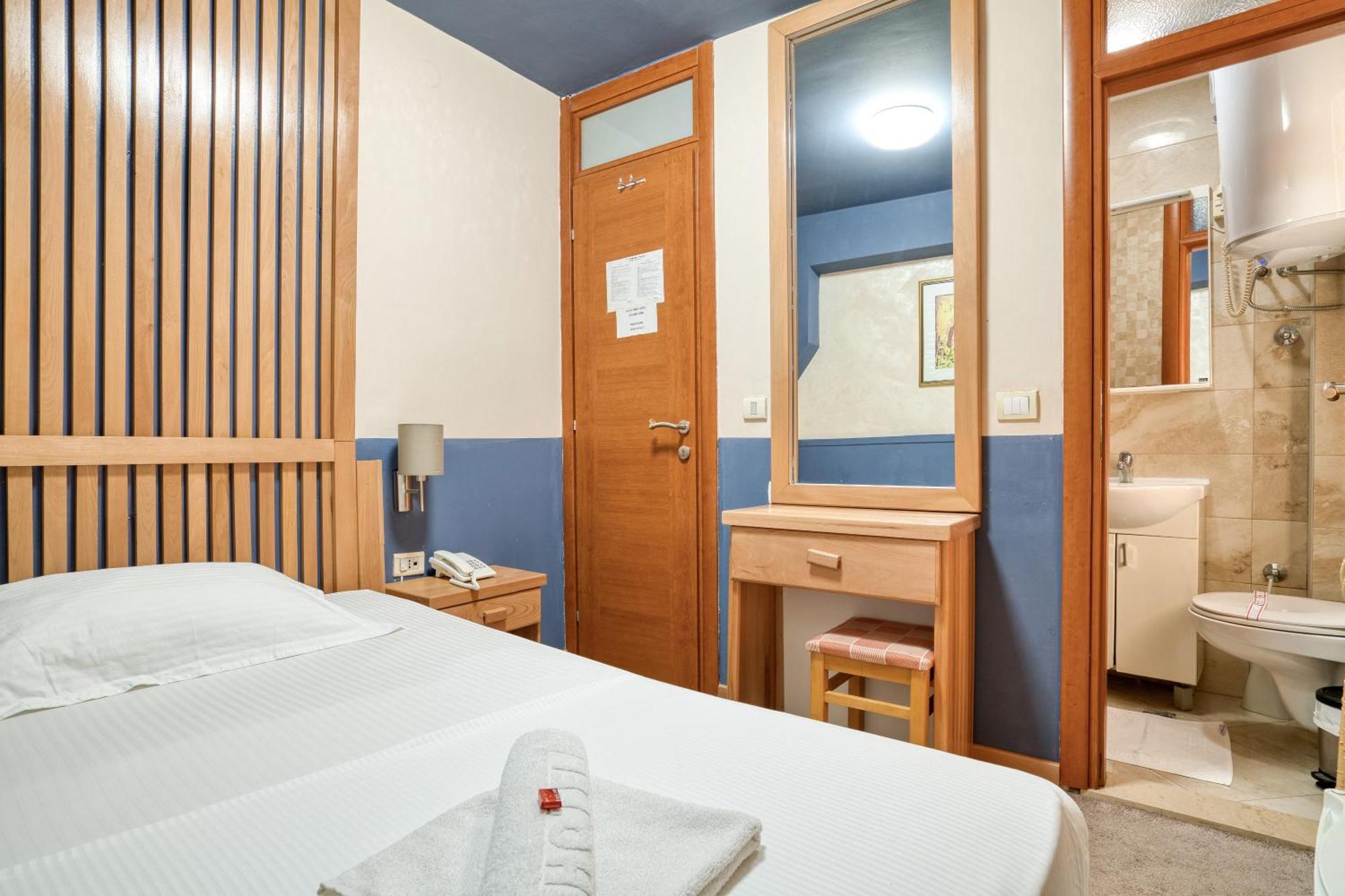 Hotel Rendez Vous Kotor Exteriör bild