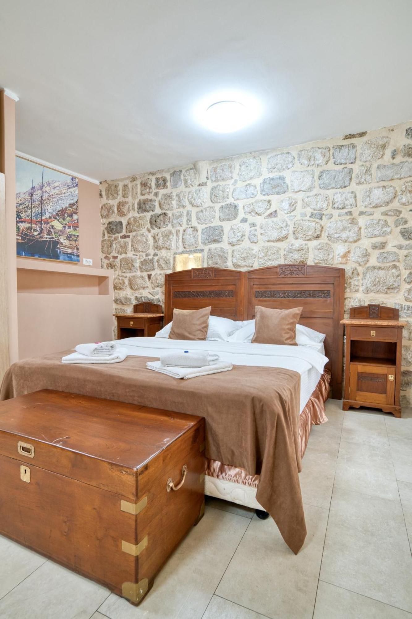 Hotel Rendez Vous Kotor Exteriör bild