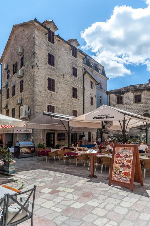 Hotel Rendez Vous Kotor Exteriör bild